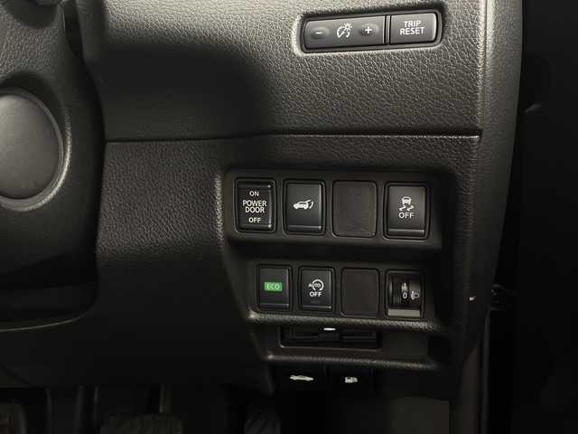 日産 エクストレイル 20Xi 新潟県 2020(令2)年 3.9万km ダイヤモンドブラック 4WD/プロパイロット/純正フリップダウンモニター/純正ナビ/　　フルセグ/CD/DVD/BT/アラウンドビューモニター/パワーバックドア/レーダークルーズコントロール/LEDオートライト/シートヒーター/純正18インチアルミホイール/デジタルインナーミラー/ステアリングスイッチ/アイドリングストップ/スマートキー/ETC