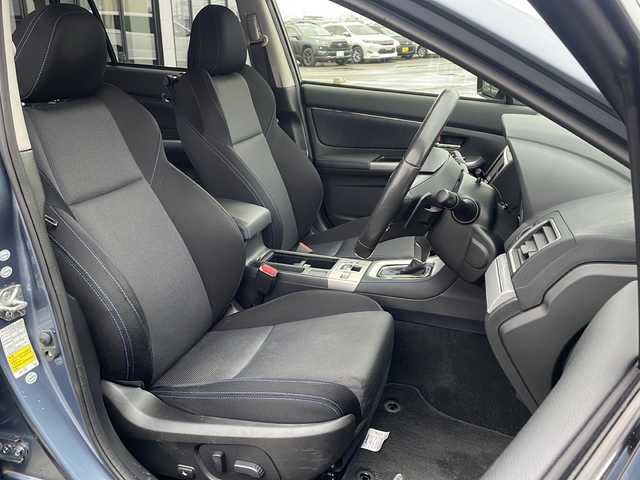 スバル レヴォーグ 1．6GT－S アイサイト 道東・釧路十勝 2015(平27)年 8.8万km スティールブルーグレーM ・4WD/・社外7インチメモリナビ/(FM・AM・BT・CD・DVD・USB・AUX・フルセグ)/・バックカメラ/・アイサイト/・レーダークルーズコントロール/・スマートキー/・プッシュスタート/・パドルシフト/・ビルドインETC/・パワーシート/・前後ドライブレコーダー/・アイドリングストップ/・電格ミラー/・純正フロアマット/・LEDヘッドライト/・フォグライト/・オートライト/・取扱説明書/・保証書