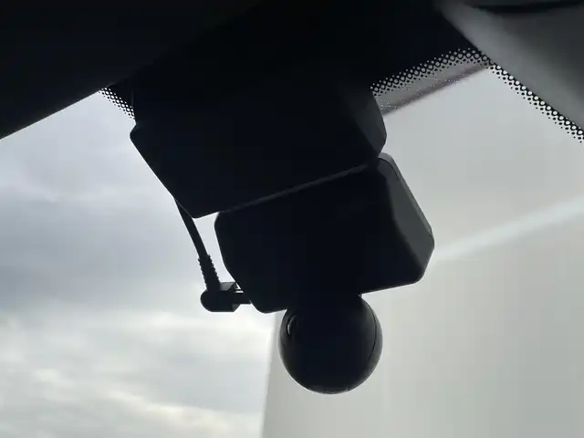 ポルシェ パナメーラ 4S 東京都 2018(平30)年 4.7万km 白 純正ナビ/360°カメラ/ETC2.0/衝突軽減ブレーキ/アダプティブクルーズコントロール/ドライブレコーダー/シートヒーター/スマートキー/プッシュスタート/電動格納ミラー