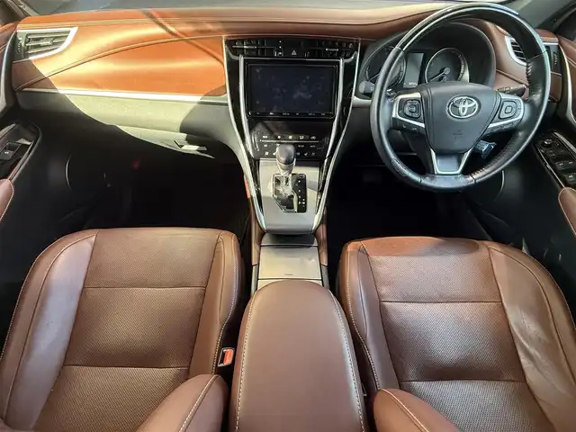 トヨタ ハリアー プレミアム メタル&レザーP 滋賀県 2019(平31)年 5.1万km ブラック ワンオーナー/SR/茶革シート/純正ナビ/フルセグTV/パワーバックドア/メモリシート/パワーシート/シートヒーター＆ベンチレーション/バックカメラ/ETC/追従式クルーズコントロール/純正フロアマット＆ドアバイザー/電動パーキング