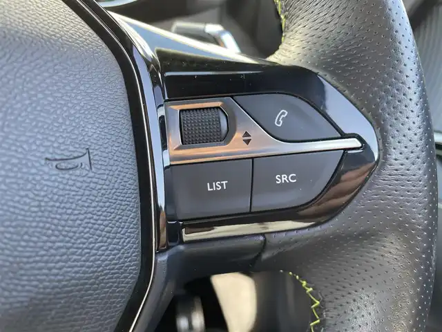 プジョー ２０８ GT ライン 東京都 2020(令2)年 3.4万km 青 アンビエントライト/クルーズコントロール/モード切替/純正ナビ/USB接続/AppleCarPlay/AndroidAuto/Bluetooth/3Dコックピットパネル/バックカメラ/ハーフレザーシート/インテリジェントハイビーム/アイドリングストップ/パーキングセンサー/アダプティブクルーズコントロール/純正オーディオ/純正17インチアルミホイール/スペアタイヤ/パワーステアリング/電動格納ミラー