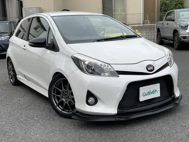 トヨタ ヴィッツ GRMNターボ 神奈川県 2013(平25)年 8.5万km スーパーホワイトⅡ GRMNターボ/200台限定車/5MT/BBS製鍛造17インチAW/RS-Rダウンサス/EXASマフラー/社外フロントスポイラー/GRスポーツシート/TRDシフトノブ/GRドアノブガード/スロットルコントロール/社外HIDライト/社外メモリーナビ・地デジTV/社外CD/DVD/SD/MSV/BT再生/ETC/プッシュスタート/スマートキー×2/寒冷地仕様/H26/27/28/29/30/R1/4年ディーラー整備記録/保証書・取説あり