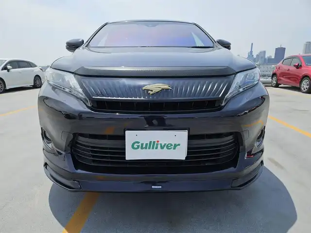 トヨタ ハリアー プレミアム 福岡県 2017(平29)年 7.5万km スパークリングブラックパールクリスタルシャイン 純正9型ナビ(BT/CD/DVD)/フルセグTV/パワーバックドア/バックカメラ/クルーズコントロール/レーンディパーチャーアラート/S-VSC/LEDヘッドランプ/オートライト/オートエアコン/木目調/革巻きコンビステアリング/ステアリングスイッチ/ハーフレザーシート/運転席パワーシート/純正18インチアルミホイール/スマートエントリー/スタートシステム/禁煙車