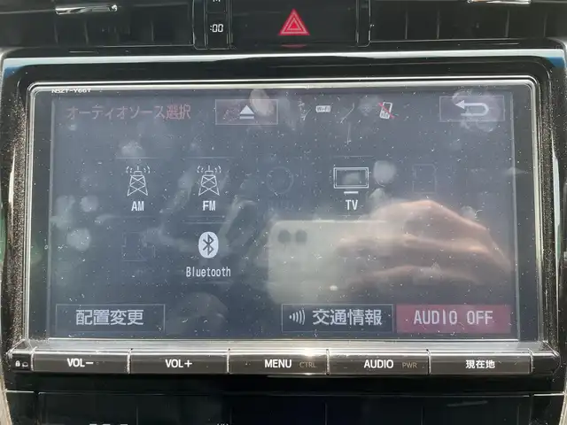 トヨタ ハリアー プレミアム 福岡県 2017(平29)年 7.5万km スパークリングブラックパールクリスタルシャイン 純正9型ナビ(BT/CD/DVD)/フルセグTV/パワーバックドア/バックカメラ/クルーズコントロール/レーンディパーチャーアラート/S-VSC/LEDヘッドランプ/オートライト/オートエアコン/木目調/革巻きコンビステアリング/ステアリングスイッチ/ハーフレザーシート/運転席パワーシート/純正18インチアルミホイール/スマートエントリー/スタートシステム/禁煙車