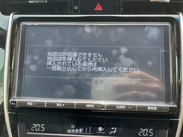 トヨタ ハリアー プレミアム 福岡県 2017(平29)年 7.5万km スパークリングブラックパールクリスタルシャイン 純正9型ナビ(BT/CD/DVD)/フルセグTV/パワーバックドア/バックカメラ/クルーズコントロール/レーンディパーチャーアラート/S-VSC/LEDヘッドランプ/オートライト/オートエアコン/木目調/革巻きコンビステアリング/ステアリングスイッチ/ハーフレザーシート/運転席パワーシート/純正18インチアルミホイール/スマートエントリー/スタートシステム/禁煙車