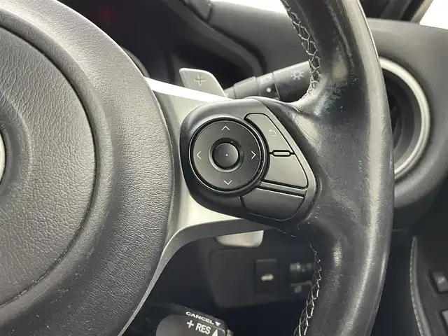 トヨタ ８６ GT 宮城県 2016(平28)年 4.2万km クリスタルホワイトパール モデリスタエアロ（フロント/サイド/リア）/柿本改マフラー/ケンウッド製ナビ/（TV/CD/DVD/Bluetooth/AM/FM/iPod/USB/SD/SMARTUSEN）/バックカメラ/ドライブレコーダー（ケンウッド製）/パドルシフト/ドライブモードセレクトスイッチ/（スポーツモード/スノーモード）/クルーズコントロール/スカッフプレート（運転席/助手席）/純正17インチアルミホイール/純正フロアマット/スペアキー