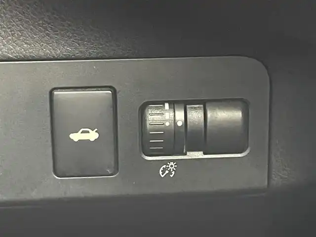 トヨタ ８６ GT 宮城県 2016(平28)年 4.2万km クリスタルホワイトパール モデリスタエアロ（フロント/サイド/リア）/柿本改マフラー/ケンウッド製ナビ/（TV/CD/DVD/Bluetooth/AM/FM/iPod/USB/SD/SMARTUSEN）/バックカメラ/ドライブレコーダー（ケンウッド製）/パドルシフト/ドライブモードセレクトスイッチ/（スポーツモード/スノーモード）/クルーズコントロール/スカッフプレート（運転席/助手席）/純正17インチアルミホイール/純正フロアマット/スペアキー