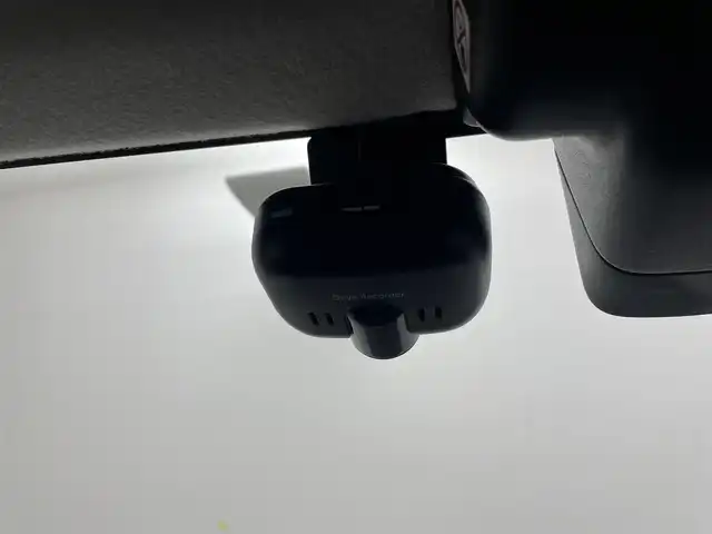 スズキ ハスラー Jスタイル Ⅲ 茨城県 2019(平31)年 2.3万km ブレイブカーキパール/スチールシルバー 純正ナビ/全周囲カメラ/フルセグ/衝突被害軽減ブレーキ/車線逸脱抑制装置/ETC/ドラレコ/シートヒーター/純正15インチAW/スマートキー
