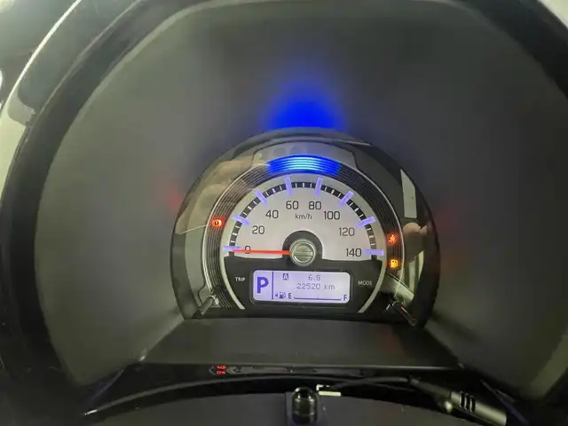 スズキ ハスラー Jスタイル Ⅲ 茨城県 2019(平31)年 2.3万km ブレイブカーキパール/スチールシルバー 純正ナビ/全周囲カメラ/フルセグ/衝突被害軽減ブレーキ/車線逸脱抑制装置/ETC/ドラレコ/シートヒーター/純正15インチAW/スマートキー