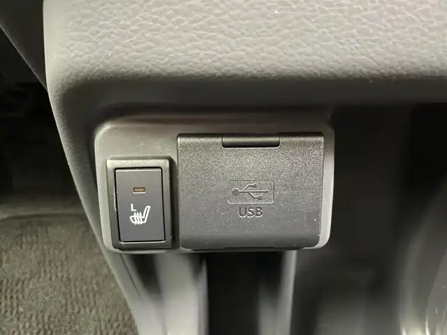 スズキ ハスラー Jスタイル Ⅲ 茨城県 2019(平31)年 2.3万km ブレイブカーキパール/スチールシルバー 純正ナビ/全周囲カメラ/フルセグ/衝突被害軽減ブレーキ/車線逸脱抑制装置/ETC/ドラレコ/シートヒーター/純正15インチAW/スマートキー