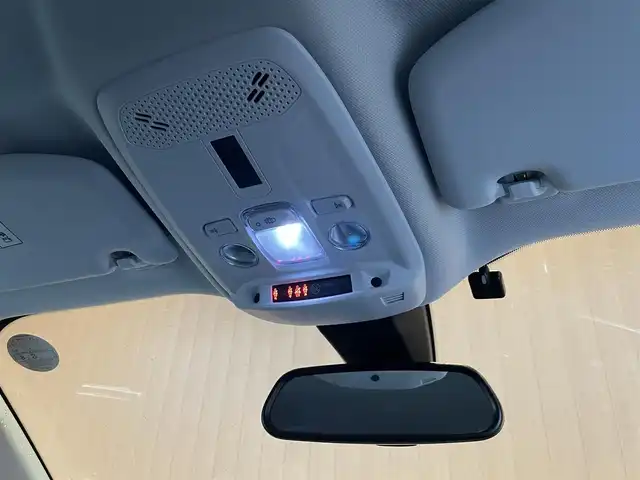 プジョー ２００８ アリュール 愛知県 2021(令3)年 1.3万km 黒 純正ディスプレイオーディオ /AppleCarPlay /バックカメラ /ETC/レーンキープアシスト /ACC /ドライブセレクト /ヘッドライトレベライザー /純正17インチAW /LEDヘッドライト