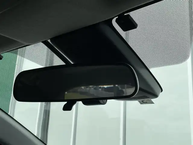 トヨタ アクア S スタイルブラック 福岡県 2020(令2)年 6.2万km ホワイトパールクリスタルシャイン 純正7インチナビ　/(AM.FM.CD.TV.Bluetooth)/バックカメラ　/衝突軽減ブレーキ　/クリアランスソナー　/レーンアシスト　/オートライト　/オートマチックハイビーム　/ＥＴＣ　/ドラレコ前/Ｂｌｕｅｔｏｏｔｈ接続　/横滑り防止装置　/１５インチ社外ＡＷ　/純正LEDライト/ドアバイザー