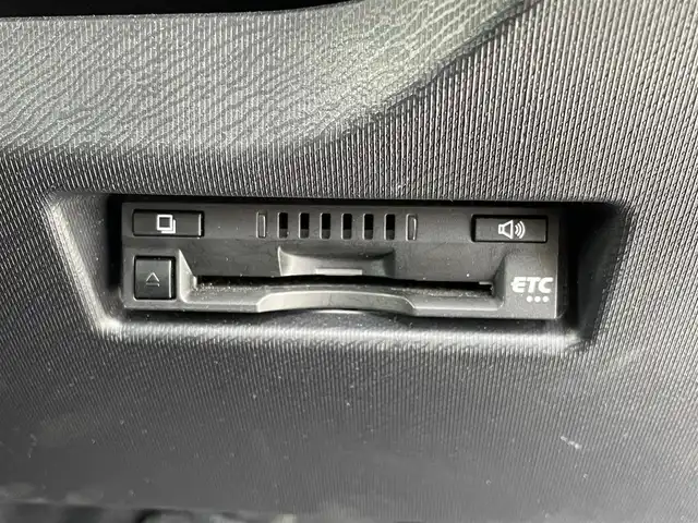 トヨタ アクア S スタイルブラック 福岡県 2020(令2)年 6.2万km ホワイトパールクリスタルシャイン 純正7インチナビ　/(AM.FM.CD.TV.Bluetooth)/バックカメラ　/衝突軽減ブレーキ　/クリアランスソナー　/レーンアシスト　/オートライト　/オートマチックハイビーム　/ＥＴＣ　/ドラレコ前/Ｂｌｕｅｔｏｏｔｈ接続　/横滑り防止装置　/１５インチ社外ＡＷ　/純正LEDライト/ドアバイザー