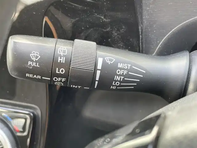 トヨタ アクア S スタイルブラック 福岡県 2020(令2)年 6.2万km ホワイトパールクリスタルシャイン 純正7インチナビ　/(AM.FM.CD.TV.Bluetooth)/バックカメラ　/衝突軽減ブレーキ　/クリアランスソナー　/レーンアシスト　/オートライト　/オートマチックハイビーム　/ＥＴＣ　/ドラレコ前/Ｂｌｕｅｔｏｏｔｈ接続　/横滑り防止装置　/１５インチ社外ＡＷ　/純正LEDライト/ドアバイザー