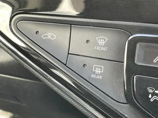 トヨタ アクア S スタイルブラック 福岡県 2020(令2)年 6.2万km ホワイトパールクリスタルシャイン 純正7インチナビ　/(AM.FM.CD.TV.Bluetooth)/バックカメラ　/衝突軽減ブレーキ　/クリアランスソナー　/レーンアシスト　/オートライト　/オートマチックハイビーム　/ＥＴＣ　/ドラレコ前/Ｂｌｕｅｔｏｏｔｈ接続　/横滑り防止装置　/１５インチ社外ＡＷ　/純正LEDライト/ドアバイザー