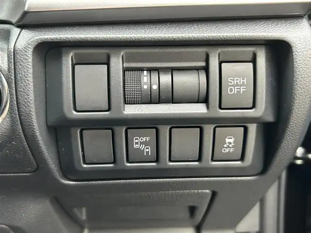 スバル ＸＶ ハイブリッド アドバンス 静岡県 2020(令2)年 1.7万km クリスタルブラックシリカ ワンオーナー/アイサイトVer.3/純正ナビ/（Bluetooth、CD、DVD、USB、iPod）/（DIATONE SOUND）/フルセグTV/4WD/レーダークルーズコントロール/バックカメラ・サイドカメラ/衝突被害軽減システム/オートブレーキホールド/前席パワーシート/運転席シートメモリー/ハーフレザーシート/横滑り防止装置/後方コーナーセンサー/レーンキープアシスト/ETC/前方ドライブレコーダー/スマートキー/プッシュスタート/純正フロアマット/純正18インチアルミホイール/ドアバイザー/LEDヘッドライト/保証書/取扱説明書