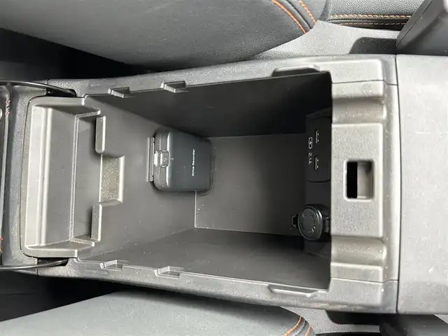 スバル ＸＶ ハイブリッド アドバンス 静岡県 2020(令2)年 1.7万km クリスタルブラックシリカ ワンオーナー/アイサイトVer.3/純正ナビ/（Bluetooth、CD、DVD、USB、iPod）/（DIATONE SOUND）/フルセグTV/4WD/レーダークルーズコントロール/バックカメラ・サイドカメラ/衝突被害軽減システム/オートブレーキホールド/前席パワーシート/運転席シートメモリー/ハーフレザーシート/横滑り防止装置/後方コーナーセンサー/レーンキープアシスト/ETC/前方ドライブレコーダー/スマートキー/プッシュスタート/純正フロアマット/純正18インチアルミホイール/ドアバイザー/LEDヘッドライト/保証書/取扱説明書