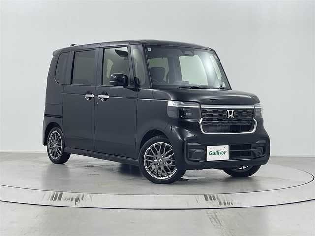 ホンダ Ｎ ＢＯＸ カスタム ターボ 埼玉県 2025(令7)年 0.1万km クリスタルブラックパール ホンダセンシング/CMBS衝突軽減ブレーキ/歩行者事故低減ステアリング/レーダークルーズコントロール/車線維持支援システム/コーナーセンサー/ナビ装着用スペシャルパッケージ/両側パワースライドドア /ハーフレザーシート/シートヒーター /後席用テーブル/パドルシフト/電動パーキングブレーキ/ブレーキホールド/ECON/スマートキー/プッシュスタート/純正１５インチアルミホイール
