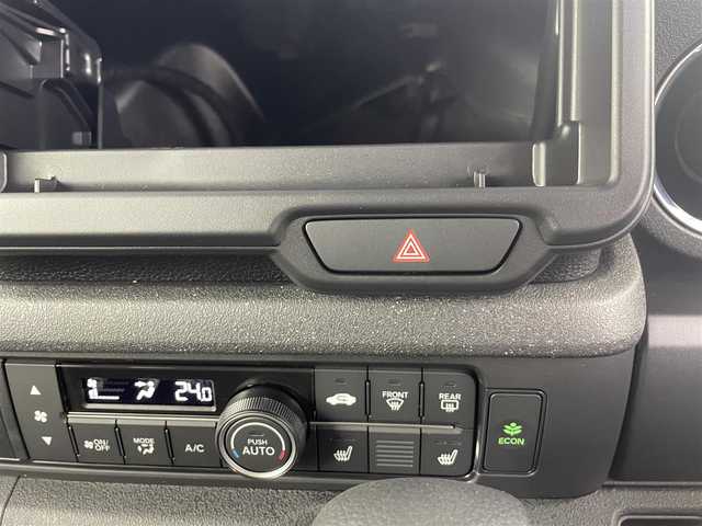 ホンダ Ｎ ＢＯＸ カスタム ターボ 埼玉県 2025(令7)年 0.1万km クリスタルブラックパール ホンダセンシング/CMBS衝突軽減ブレーキ/歩行者事故低減ステアリング/レーダークルーズコントロール/車線維持支援システム/コーナーセンサー/ナビ装着用スペシャルパッケージ/両側パワースライドドア /ハーフレザーシート/シートヒーター /後席用テーブル/パドルシフト/電動パーキングブレーキ/ブレーキホールド/ECON/スマートキー/プッシュスタート/純正１５インチアルミホイール