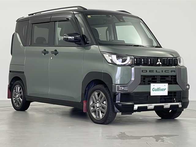 三菱 デリカミニ T プレミアム 岐阜県 2023(令5)年 1.2万km Ｄグリーン e-Assist/・衝突被害軽減ブレーキシステム	/・踏み間違い衝突防止アシスト	/・車線逸脱警報システム＆車線逸脱防止支援機能	/・オートマチックハイビーム/純正ディスプレイオーディオ/Bluetooth/AppleCarPlay/AndroidAuto/HDMI/USB/インテリジェントルームミラー/全方位カメラ/コーナーセンサー前後/レーダークルーズコントロール/スマートキー/プッシュスタート/ハーフレザー/シートヒーター（運転席/助手席）/革ステアリング/ステアリングヒーター/ステアリングスイッチ/純正アルミホイール/純正フロアマット/純正ドアバイザー/LEDヘッドライト/オートライト/ETC