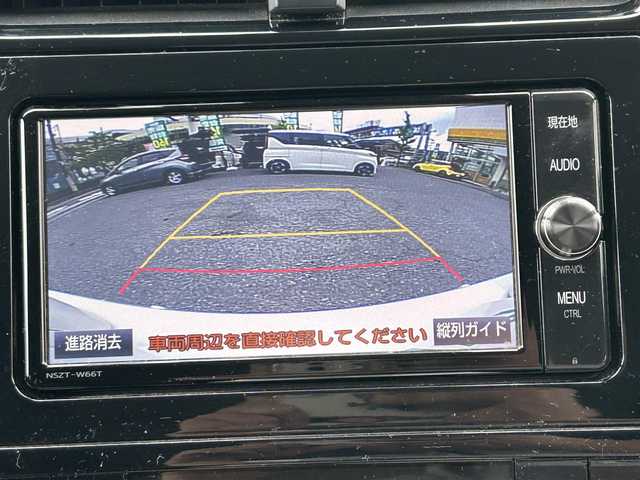 トヨタ プリウス A 東京都 2017(平29)年 3.5万km ホワイトパールクリスタルシャイン 純正ＳＤナビ/　フルセグTV/DVD/CD/Bluetooth/バックカメラ/プリクラッシュセーフティ/レーンキープアシスト/ヘッドアップディスプレイ/レーダークルーズコントロール/ドライブレコーダー/ＬＥＤヘッドライト/フォグランプ/オートライト/オートマチックハイビーム/ビルトインＥＴＣ/コーナーセンサー/プッシュスタート/スマートキー/ステアリングスイッチ/電動格納ミラー/ウインカーミラー/横すべり防止/フロアマット
