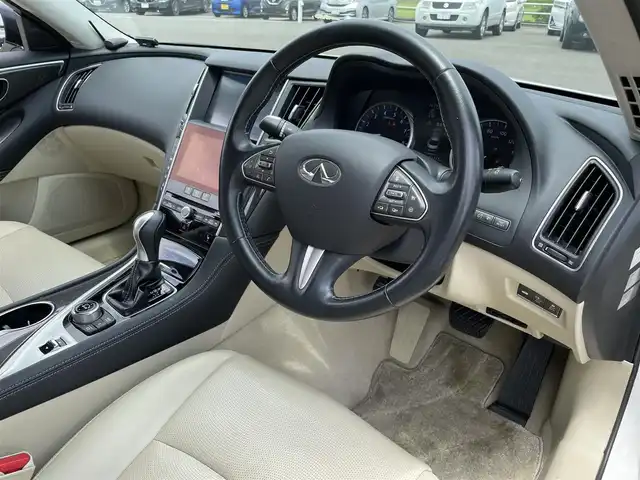 日産 スカイライン ハイブリッド 350GT Type P 佐賀県 2014(平26)年 9.2万km クリスタルホワイトパール ワンオーナー/ベージュ革シート/純正8インチSDナビ/・フルセグTV/AM/FM/CD/USB/Bluetooth/アラウンドビューモニター/ビルトインETC/D＋N席パワーシート(D席メモリー機能付)/D＋N席シートヒーター/革巻きステアリング/ステアリングリモコン/純正17インチアルミホイール/純正キセノンヘッドライト/純正LEDフォグライト/純正フロアマット/純正ドアバイザ―/新車保証書/取扱説明書/スペアキー１本/インテリジェントクルーズコントロール/車線逸脱警報（LDW）/車線逸脱防止支援システム（LDP）/ブラインドスポットワーニング/エマージェンシーブレーキ/インテリジェントペダル