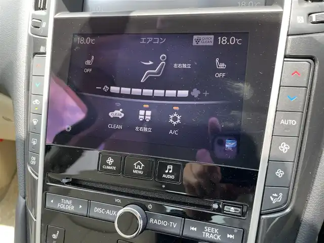 日産 スカイライン ハイブリッド 350GT Type P 佐賀県 2014(平26)年 9.2万km クリスタルホワイトパール ワンオーナー/ベージュ革シート/純正8インチSDナビ/・フルセグTV/AM/FM/CD/USB/Bluetooth/アラウンドビューモニター/ビルトインETC/D＋N席パワーシート(D席メモリー機能付)/D＋N席シートヒーター/革巻きステアリング/ステアリングリモコン/純正17インチアルミホイール/純正キセノンヘッドライト/純正LEDフォグライト/純正フロアマット/純正ドアバイザ―/新車保証書/取扱説明書/スペアキー１本/インテリジェントクルーズコントロール/車線逸脱警報（LDW）/車線逸脱防止支援システム（LDP）/ブラインドスポットワーニング/エマージェンシーブレーキ/インテリジェントペダル