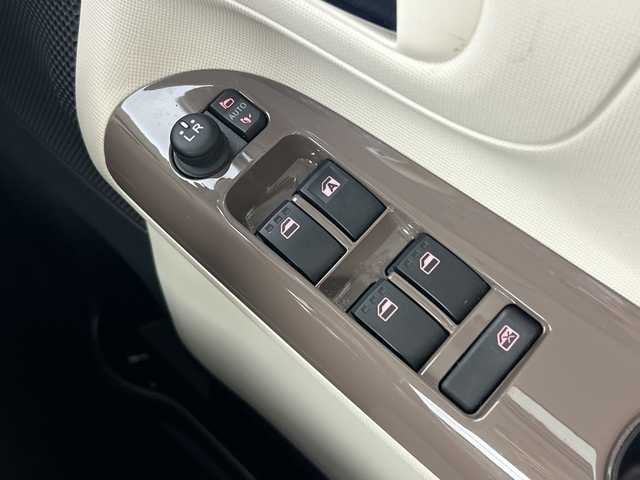 ダイハツ ムーヴ キャンバス G メイクアップ リミテッド　SAⅢ 愛知県 2020(令2)年 3.8万km パールホワイトⅢ/スムースグレーマイカメタリック 2トーン 禁煙車/純正7インチSDナビ【NMZK-W70D】/（Bluetooth/CD/フルセグTV/iPod）/全方位カメラ/スマートアシストIII/・レーンキープアシスト/・オートマチックハイビーム/・衝突軽減ブレーキ/両側パワースライドドア/前方ドライブレコーダー/ステアリングスイッチ/ベンチシート/LEDヘッドライト/フォグランプ/アイドリングストップ/純正フロアマット/プッシュスタート