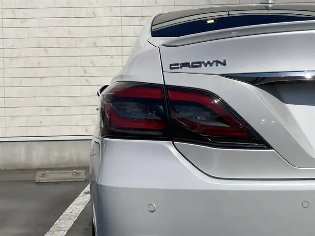トヨタ クラウン ハイブリッド RS 静岡県 2021(令3)年 4.2万km プレシャスホワイトパール Toyota Safety Sense/純正12.3インチメモリーナビ/　AM FM CD DVD Bluetooth/フルセグTV/前後方ドライブレコーダー/LEDオートヘッドライト/ハーフレザーシート/パワーシート(前席)/シートヒーター(前席)/ステアリングヒーター/前後方クリアランスソナー/ヘッドアップディズプレイ/純正18インチアルミホイール/スマートキー2本/ワンオーナー/ビルトインETC/アラウンドビューモニター