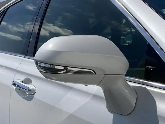 トヨタ クラウン ハイブリッド RS 静岡県 2021(令3)年 4.2万km プレシャスホワイトパール Toyota Safety Sense/純正12.3インチメモリーナビ/　AM FM CD DVD Bluetooth/フルセグTV/前後方ドライブレコーダー/LEDオートヘッドライト/ハーフレザーシート/パワーシート(前席)/シートヒーター(前席)/ステアリングヒーター/前後方クリアランスソナー/ヘッドアップディズプレイ/純正18インチアルミホイール/スマートキー2本/ワンオーナー/ビルトインETC/アラウンドビューモニター
