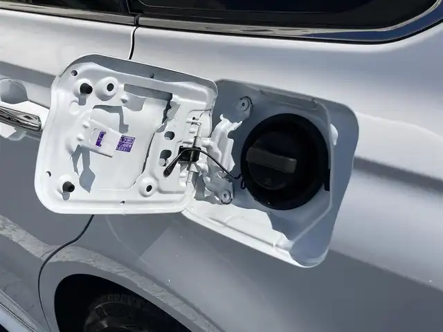 トヨタ クラウン ハイブリッド RS 静岡県 2021(令3)年 4.2万km プレシャスホワイトパール Toyota Safety Sense/純正12.3インチメモリーナビ/　AM FM CD DVD Bluetooth/フルセグTV/前後方ドライブレコーダー/LEDオートヘッドライト/ハーフレザーシート/パワーシート(前席)/シートヒーター(前席)/ステアリングヒーター/前後方クリアランスソナー/ヘッドアップディズプレイ/純正18インチアルミホイール/スマートキー2本/ワンオーナー/ビルトインETC/アラウンドビューモニター