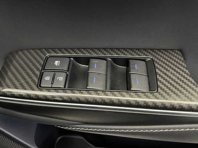 トヨタ クラウン ハイブリッド RS 長野県 2021(令3)年 4.2万km プレシャスホワイトパール 純正12.3インチメモリーナビ/（CD＆DVD＆Bluetooth＆USB＆FM・AM）/フルセグTV/バックカメラ（バック/サイド）/Toyota Safety Sense/・クルーズコントロール（追従あり）/・プリクラッシュセーフティ/・レーンキープアシスト/・BSM/RCTA/RCD/PKSB/RSA/・クリアランスソナー/前後方ドライブレコーダー/LEDオートヘッドライト/フォグランプ/ハーフレザーシート/パワーシート(前席)/シートヒーター(前席)/ステアリングヒーター/純正18インチアルミホイール/スマートキー/スペアキー/ビルトインETC/保証書/取扱説明書