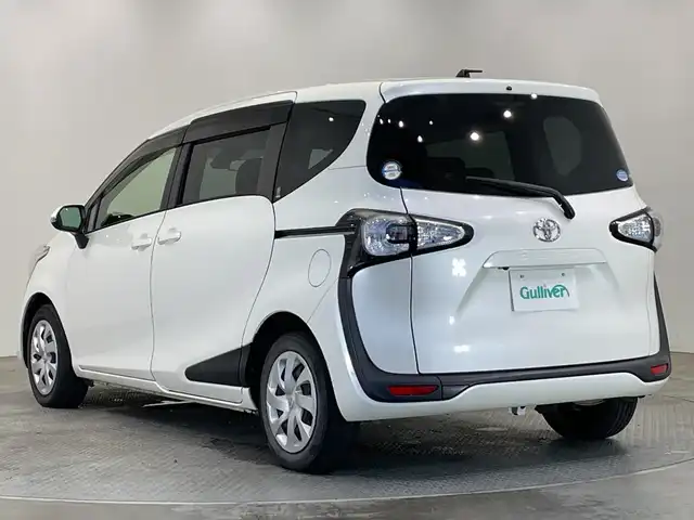 トヨタ シエンタ G 栃木県 2017(平29)年 5.1万km ホワイトパールクリスタルシャイン 純正ナビ/　（CD/DVD/フルセグTV/Bluetooth）/バックカメラ/トヨタセーフティセンス/・プリクラッシュセーフティ/・レーンディパーチャーアラート/・レーントレーシングアシスト/・オートマチックハイビーム/・ロードサインアシスト/ドライブレコーダー/両側パワースライドドア/前席シートヒーター/スマートキー×2/プッシュスタート