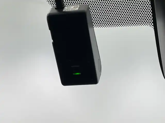 トヨタ シエンタ G 栃木県 2017(平29)年 5.1万km ホワイトパールクリスタルシャイン 純正ナビ/　（CD/DVD/フルセグTV/Bluetooth）/バックカメラ/トヨタセーフティセンス/・プリクラッシュセーフティ/・レーンディパーチャーアラート/・レーントレーシングアシスト/・オートマチックハイビーム/・ロードサインアシスト/ドライブレコーダー/両側パワースライドドア/前席シートヒーター/スマートキー×2/プッシュスタート