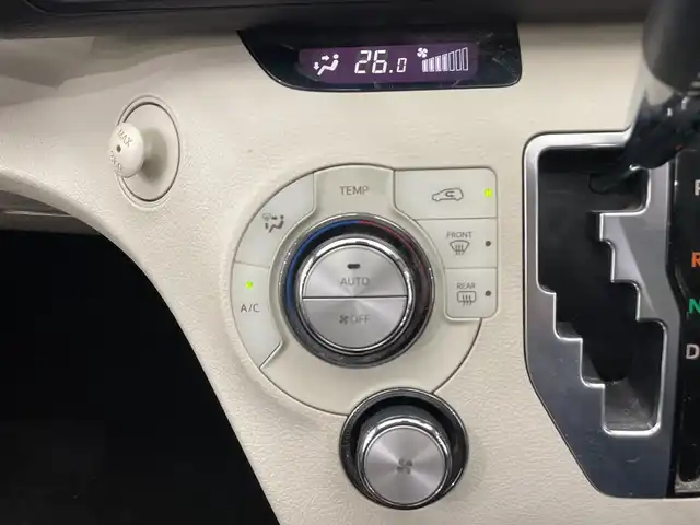 トヨタ シエンタ G 栃木県 2017(平29)年 5.1万km ホワイトパールクリスタルシャイン 純正ナビ/　（CD/DVD/フルセグTV/Bluetooth）/バックカメラ/トヨタセーフティセンス/・プリクラッシュセーフティ/・レーンディパーチャーアラート/・レーントレーシングアシスト/・オートマチックハイビーム/・ロードサインアシスト/ドライブレコーダー/両側パワースライドドア/前席シートヒーター/スマートキー×2/プッシュスタート