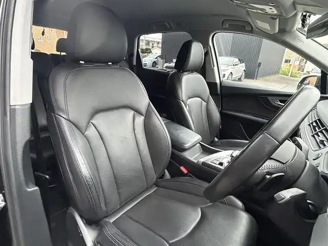 アウディ Ｑ７ 3.0TFSIクワトロアダプティブエアサスペンション 道東・釧路十勝 2017(平29)年 5.8万km 黒 ７シーターパッケーゲ/　　三列目シート /　　サンブラインド /　　4ゾーンデラックスオートマチック/　　エアコンディショナー/　　シートヒーター（フロント/リヤ）/リアアシスタンスパッケージ/　　アウディサイドアシスト/　　アウディプレセンスリヤ/　　サイドエアバッグ（リヤ）/コンフォートシートパッケージ/純正ナビ/　　CD/DVD/SD/BT/USB/フルセグ/全方位モニター/バーチャルコックピット/純正ETC/社外前後ドライブレコーダー/レーダー探知機/アダプティブクルーズコントロール/パーキングアシスト/マトリクスLEDヘッドライト/フロントシートエアコン/パワーバックドア/純正21インチAW/純正フロアマット