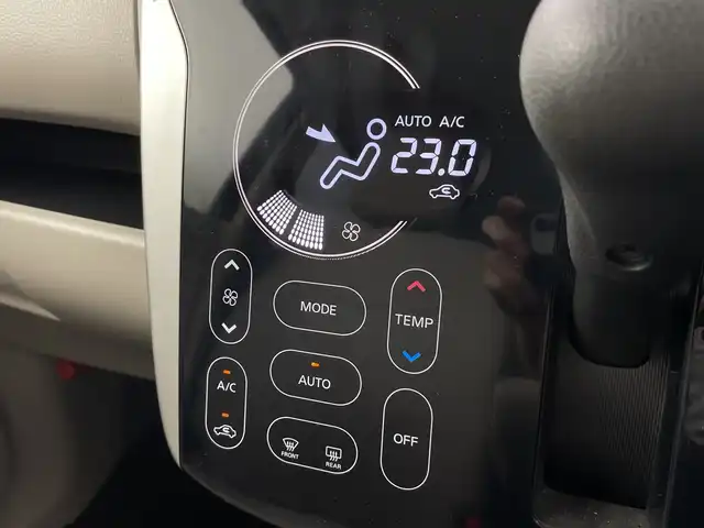 日産 デイズ X 愛知県 2014(平26)年 7万km シリカグリーン 純正7インチワイドナビ/(CD/DVD/フルセグTV/Bluetooth/SD)/全方位カメラ/ETC/nanoe/スマートキー/プッシュスタート/アイドリングストップ/オートエアコン/ヘッドライトレベライザー/純正フロアマット/保証書/取扱説明書/スペアキー
