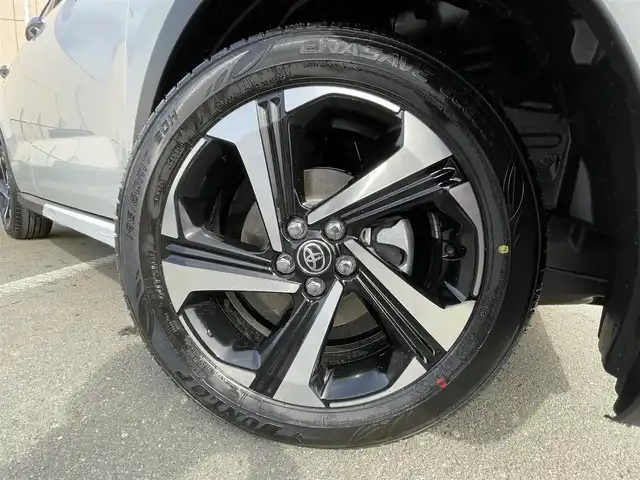 トヨタ ライズ Z 東京都 2025(令7)年 0.1千km シャイニングホワイトパール 登録済未使用車/純正9型DA/バックモニター/前席シートヒーター/LEDヘッド/フルセグTV　/Bluetooth/追従クルコン/純正17インチAW/衝突被害軽減ブレーキ/車線逸脱警報機能/コーナーセンサー/スマートキー