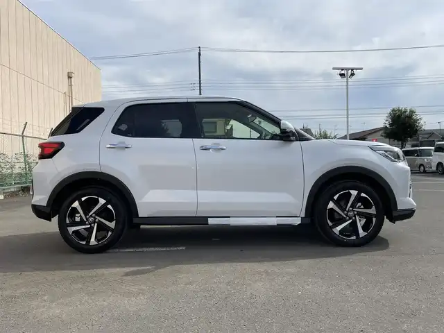 トヨタ ライズ Z 東京都 2025(令7)年 0.1千km シャイニングホワイトパール 登録済未使用車/純正9型DA/バックモニター/前席シートヒーター/LEDヘッド/フルセグTV　/Bluetooth/追従クルコン/純正17インチAW/衝突被害軽減ブレーキ/車線逸脱警報機能/コーナーセンサー/スマートキー