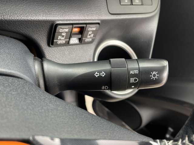 トヨタ シエンタ ハイブリッド ファンベースG 鹿児島県 2019(平31)年 6.7万km ヴィンテージブラウンパールクリスタルシャイン ワンオーナー/純正ディーラーナビ/・BT/・CD/・DVD/・フルセグTV/全方位カメラ/ビルドインETC/両側パワースライドドア/前席シートヒーター/ステアリングヒーター/革巻きステアリング/前後クリアランスソナー/LEDヘッドライト/プッシュスタート/クルーズコントロール/ドアバイザー/保証書/取扱説明書/記録簿（R4.R6）/スペアキー