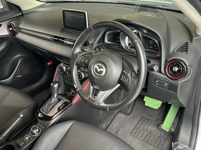 マツダ ＣＸ－３ XD ツーリング 静岡県 2016(平28)年 5.8万km セラミックM 純正ナビ（CD AM FM Bluetooth USB DVD AUX フルセグTV）/バックカメラ/クルーズコントロール/ドライブレコーダー/パドルシフト/ヘッドアップディスプレイ/BOSEサウンドシステム/ハーフレザーシート/LEDヘッドライト/ETC/ステアリングリモコン/プリクラッシュブレーキ/純正フロアマット/プッシュスタート/スマートキー