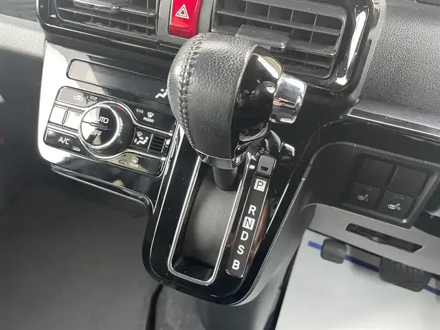 ダイハツ タント カスタム RS スタイルセレクション 鳥取県 2020(令2)年 10.4万km ブラックマイカメタリック/シャイニングホワイトパール (株)IDOMが運営する【じしゃロン鳥取店】の自社ローン専用車両になります。こちらは現金またはオートローンご利用時の価格です。自社ローンご希望の方は別途その旨お申付け下さい/ワンオーナー/純正ナビ/・フルセグTV/・AM/FM/・CD/DVD/・Bluetooth接続/スマートアシスト/バックカメラ/レーダークルーズコントロール/プッシュスタート/シートヒーター/前後コーナーセンサー/両側パワースライドドア/スペアキー/ETC