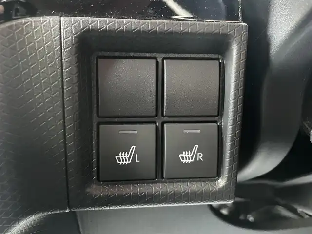 ダイハツ タント カスタム RS スタイルセレクション 鳥取県 2020(令2)年 10.4万km ブラックマイカメタリック/シャイニングホワイトパール (株)IDOMが運営する【じしゃロン鳥取店】の自社ローン専用車両になります。こちらは現金またはオートローンご利用時の価格です。自社ローンご希望の方は別途その旨お申付け下さい/ワンオーナー/純正ナビ/・フルセグTV/・AM/FM/・CD/DVD/・Bluetooth接続/スマートアシスト/バックカメラ/レーダークルーズコントロール/プッシュスタート/シートヒーター/前後コーナーセンサー/両側パワースライドドア/スペアキー/ETC