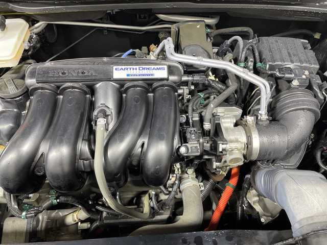 ホンダ ヴェゼル ハイブリッド Z ホンダセンシング 神奈川県 2018(平30)年 7.2万km クリスタルブラックパール 純正メモリーナビゲーション【NR-MZ033】/AM FM フルセグ　Bluetooth　CD DVD　USB　iPod HDMI/ホンダセンシング/アダプティブクルーズコントロール/前席シートヒーター/ビルトインETC/ステアリングスイッチ/電動パーキングブレーキ/プッシュスタート/スマートキー/取扱説明書/LEDヘッドライト/オートライト/オートマチックハイビーム/純正17インチアルミホイル/電動格納ミラー