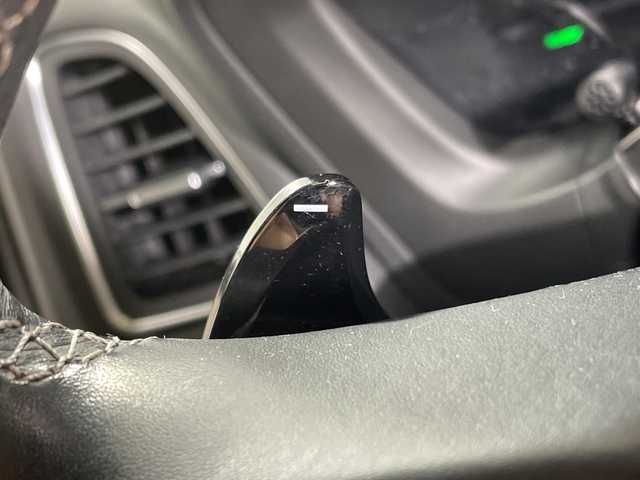 ホンダ ヴェゼル ハイブリッド Z ホンダセンシング 神奈川県 2018(平30)年 7.2万km クリスタルブラックパール 純正メモリーナビゲーション【NR-MZ033】/AM FM フルセグ　Bluetooth　CD DVD　USB　iPod HDMI/ホンダセンシング/アダプティブクルーズコントロール/前席シートヒーター/ビルトインETC/ステアリングスイッチ/電動パーキングブレーキ/プッシュスタート/スマートキー/取扱説明書/LEDヘッドライト/オートライト/オートマチックハイビーム/純正17インチアルミホイル/電動格納ミラー