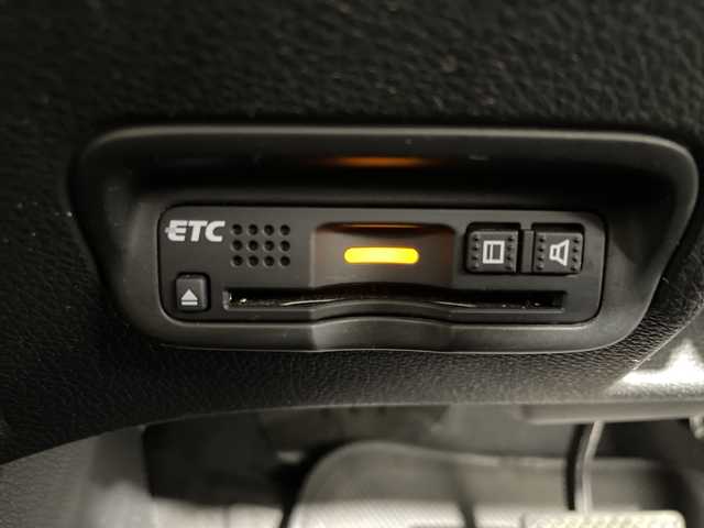 ホンダ ヴェゼル ハイブリッド Z ホンダセンシング 神奈川県 2018(平30)年 7.2万km クリスタルブラックパール 純正メモリーナビゲーション【NR-MZ033】/AM FM フルセグ　Bluetooth　CD DVD　USB　iPod HDMI/ホンダセンシング/アダプティブクルーズコントロール/前席シートヒーター/ビルトインETC/ステアリングスイッチ/電動パーキングブレーキ/プッシュスタート/スマートキー/取扱説明書/LEDヘッドライト/オートライト/オートマチックハイビーム/純正17インチアルミホイル/電動格納ミラー