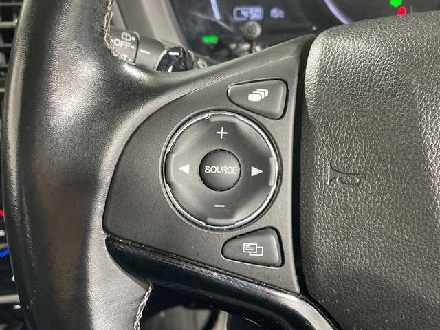 ホンダ ヴェゼル ハイブリッド Z ホンダセンシング 神奈川県 2018(平30)年 7.2万km クリスタルブラックパール 純正メモリーナビゲーション【NR-MZ033】/AM FM フルセグ　Bluetooth　CD DVD　USB　iPod HDMI/ホンダセンシング/アダプティブクルーズコントロール/前席シートヒーター/ビルトインETC/ステアリングスイッチ/電動パーキングブレーキ/プッシュスタート/スマートキー/取扱説明書/LEDヘッドライト/オートライト/オートマチックハイビーム/純正17インチアルミホイル/電動格納ミラー