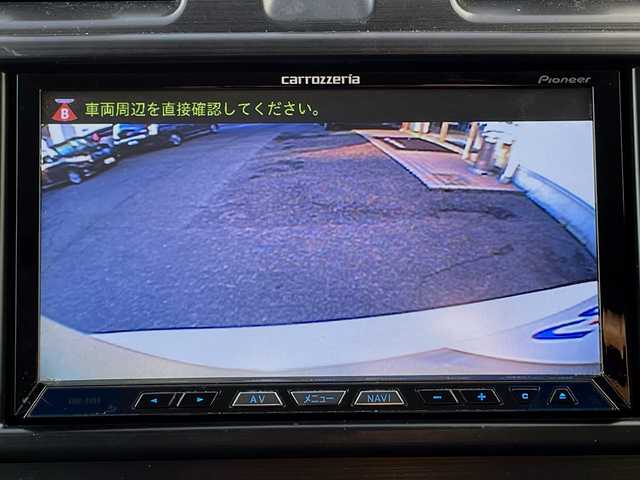 スバル フォレスター 2．0XT アイサイト 三重県 2013(平25)年 8.5万km サテンホワイトパール (株)IDOMが運営する【じしゃロン四日市店】の自社ローン対象車両になります。こちらは現金ご利用時の価格です。自社ローンご希望の方は別途その旨お申付け下さい。/純正SDナビ（CD/DVD/BT/AM/FM）/フルセグTV/衝突軽減システム/レーンキープアシスト/ダウンヒルアシストコントロール/バックカメラ/パワーバックドア/レザーシート/シートヒーター/ドライブレコーダー/前後コーナーセンサー/４WD