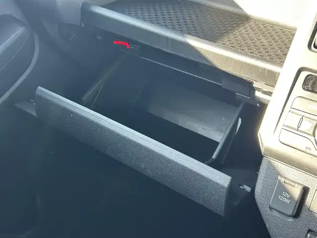 ダイハツ タフト X 群馬県 2022(令4)年 1万km シャイニングホワイトパール ワンオーナー/スマートアシスト/・衝突軽減ブレーキ/・車線逸脱警報/・先行車発信お知らせ/・オートハイビーム/ガラスルーフ/純正ディスプレイオーディオ　DUK-W69D/　(AM FM Bluetooth CD DVD iPod)/バックカメラ/前方ドライブレコーダー/LEDヘッドライト/アイドリングストップ/ETC/電子パーキング/ステアリングリモコン/コーナーセンサー/横滑り防止/純正フロアマット/純正ドアバイザー/取扱説明書/保証書/スペアキー