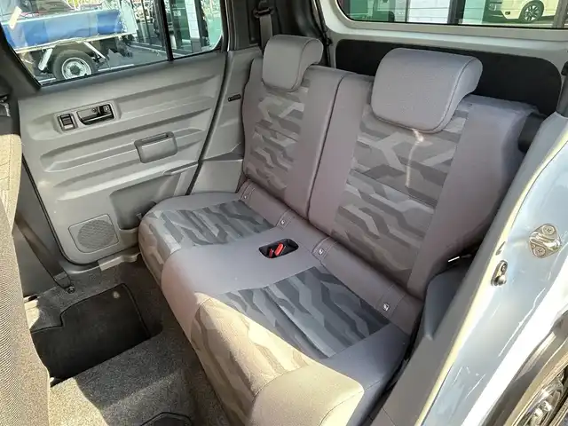 ダイハツ タフト X 群馬県 2022(令4)年 1万km シャイニングホワイトパール ワンオーナー/スマートアシスト/・衝突軽減ブレーキ/・車線逸脱警報/・先行車発信お知らせ/・オートハイビーム/ガラスルーフ/純正ディスプレイオーディオ　DUK-W69D/　(AM FM Bluetooth CD DVD iPod)/バックカメラ/前方ドライブレコーダー/LEDヘッドライト/アイドリングストップ/ETC/電子パーキング/ステアリングリモコン/コーナーセンサー/横滑り防止/純正フロアマット/純正ドアバイザー/取扱説明書/保証書/スペアキー